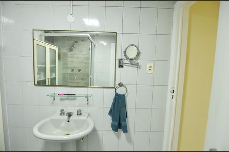 Apartamento à venda com 110m², 3 quartos e sem vagaBanheiro Social