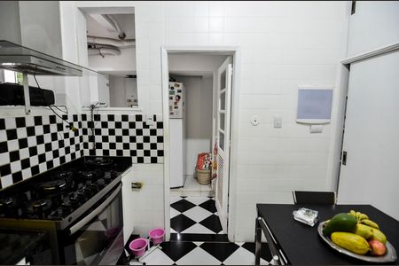 Apartamento à venda com 110m², 3 quartos e sem vagaCozinha