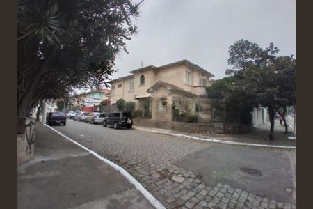 Casa à venda com 3 quartos, 340m² em Mirandópolis, São Paulo