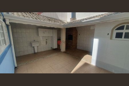 Casa à venda com 4 quartos, 236m² em Vila Regente Feijó, São Paulo