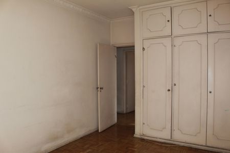 Apartamento à venda com 220m², 3 quartos e 1 vagaQuarto 2