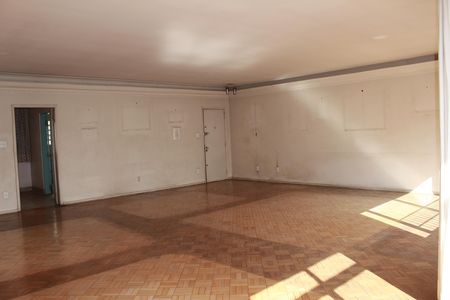 Apartamento à venda com 220m², 3 quartos e 1 vagaSala