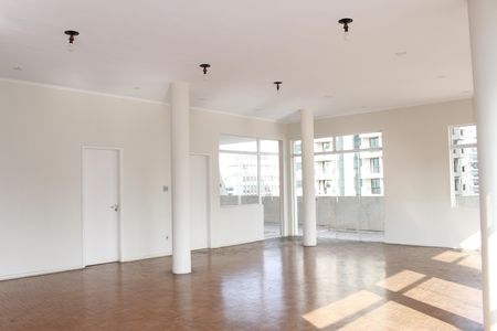 Apartamento à venda com 220m², 3 quartos e 1 vagaÁrea comum