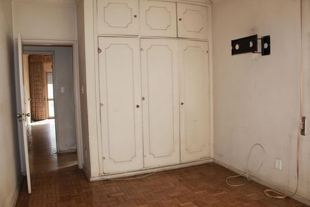 Apartamento à venda com 220m², 3 quartos e 1 vagaQuarto 2