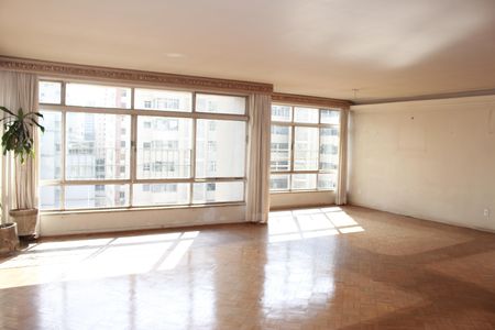 Apartamento à venda com 220m², 3 quartos e 1 vagaSala