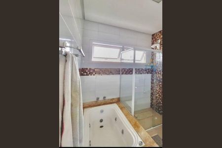 Casa de condomínio à venda com 385m², 3 quartos e 6 vagasFoto 08