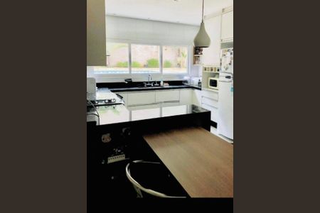 Casa de condomínio à venda com 385m², 3 quartos e 6 vagasFoto 09