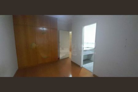Casa à venda com 4 quartos, 355m² em Chácara Monte Alegre, São Paulo