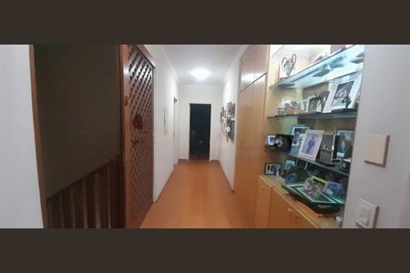 Casa à venda com 4 quartos, 355m² em Chácara Monte Alegre, São Paulo