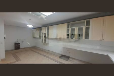 Casa à venda com 355m², 4 quartos e 3 vagas