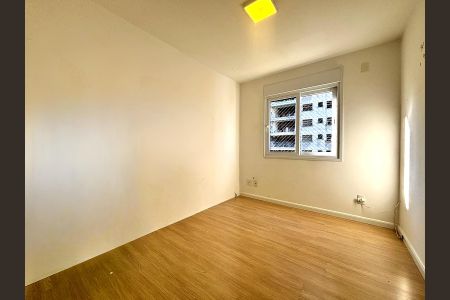 Quarto 2 de apartamento para alugar com 2 quartos, 66m² em Rio Branco, Porto Alegre