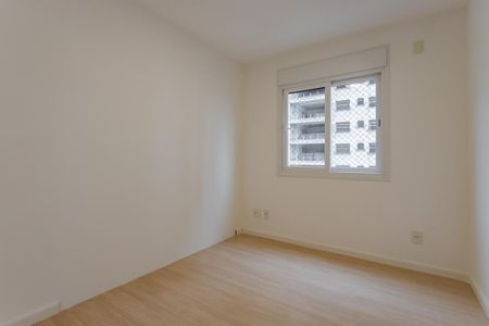 Quarto de apartamento para alugar com 2 quartos, 66m² em Rio Branco, Porto Alegre