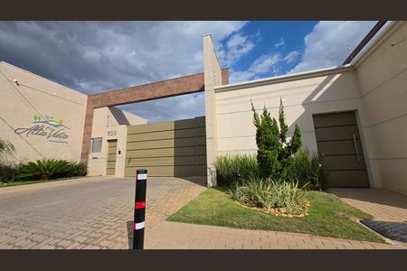 Fachada  de casa de condomínio à venda com 3 quartos, 135m² em Vale dos Sonhos, Lagoa Santa