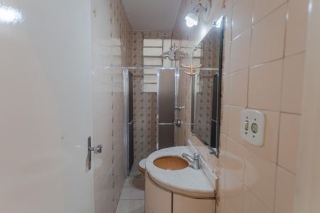 Apartamento à venda com 125m², 3 quartos e 1 vaga Apartamento à venda com 125m², 3 quartos e 1 vagaBanheiro social