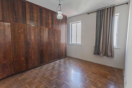 Apartamento à venda com 125m², 3 quartos e 1 vaga Apartamento à venda com 125m², 3 quartos e 1 vagaSuíte
