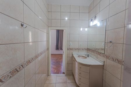 Apartamento à venda com 125m², 3 quartos e 1 vaga Apartamento à venda com 125m², 3 quartos e 1 vagaBanheiro da Suíte