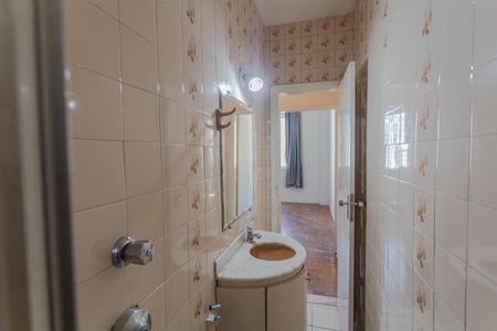 Apartamento à venda com 125m², 3 quartos e 1 vaga Apartamento à venda com 125m², 3 quartos e 1 vagaBanheiro social