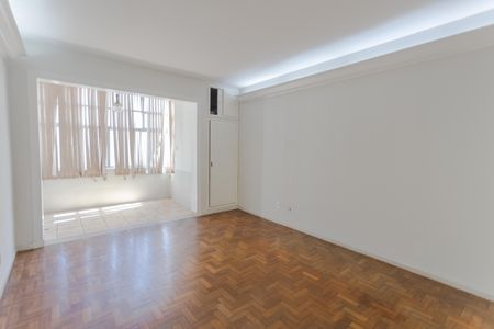 Apartamento à venda com 125m², 3 quartos e 1 vaga Apartamento à venda com 125m², 3 quartos e 1 vagaSala