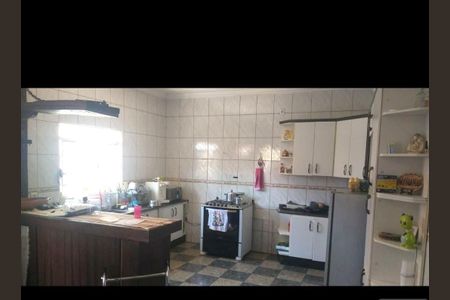 Casa à venda com 3 quartos, 25m² em Nacional, Contagem