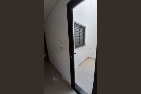 Casa à venda com 104m², 3 quartos e 2 vagascorredor