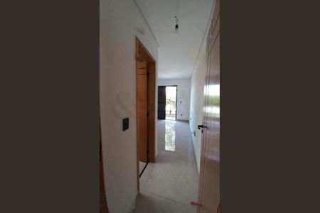 Casa à venda com 104m², 3 quartos e 2 vagascorredor