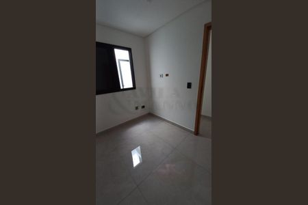 Casa à venda com 104m², 3 quartos e 2 vagasquarto