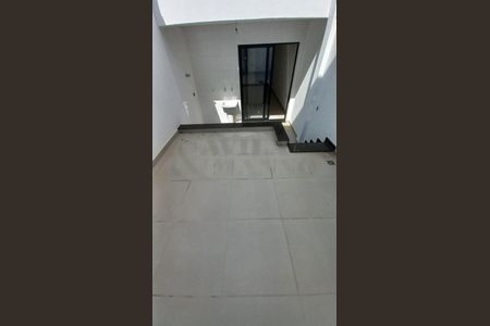 Casa à venda com 104m², 3 quartos e 2 vagasquintal
