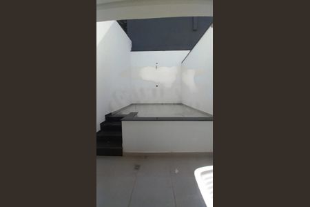 Casa à venda com 104m², 3 quartos e 2 vagasquintal