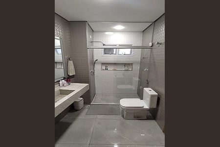 WC C/ BOX de casa à venda com 4 quartos, 350m² em Vila Osasco, Osasco