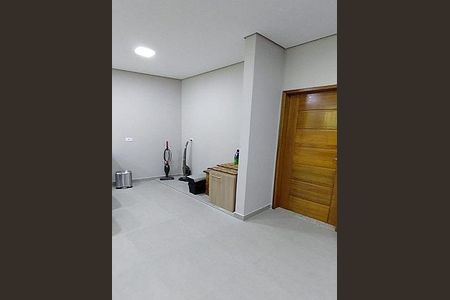 AREA INTERNA de casa à venda com 4 quartos, 350m² em Vila Osasco, Osasco
