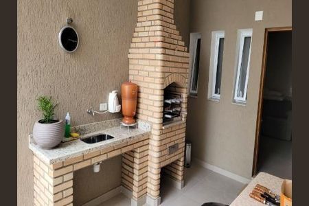 Casa à venda com 350m², 4 quartos e 4 vagasCHURRASQUEIRA