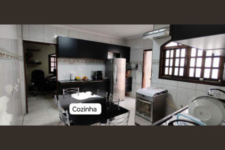 Casa à venda com 2 quartos, 280m² em Jardim Utinga, São Paulo