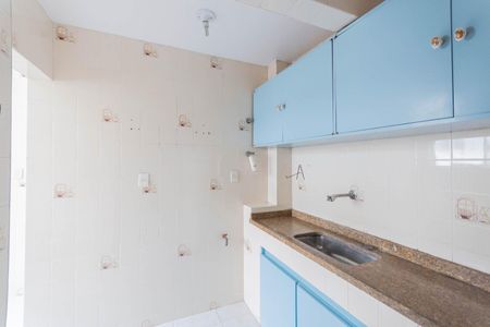 Cozinha de apartamento para alugar com 2 quartos, 72m² em Caju, Rio de Janeiro