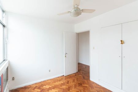 Quarto 1 de apartamento para alugar com 2 quartos, 72m² em Caju, Rio de Janeiro