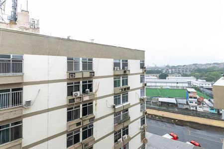 Vista de apartamento para alugar com 2 quartos, 72m² em Caju, Rio de Janeiro