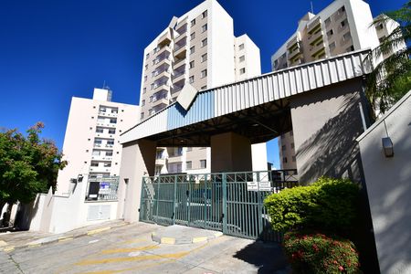 Apartamento à venda com 66m², 2 quartos e 2 vagasFachada e portaria / Placa