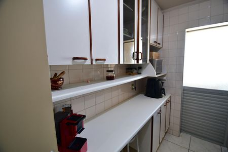 Apartamento à venda com 66m², 2 quartos e 2 vagasCozinha