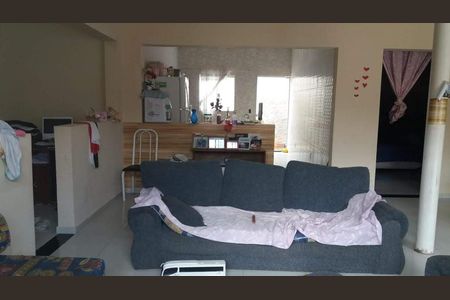 Sala de apartamento para alugar com 3 quartos, 70m² em Jardim Maria Inês, Aparecida de Goiânia