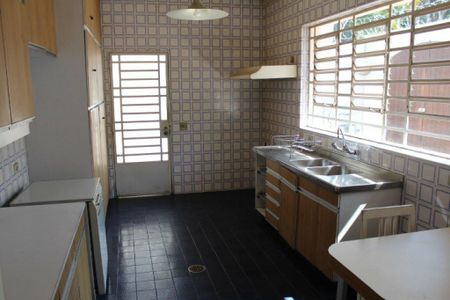 Casa à venda com 735m², 6 quartos e 6 vagas