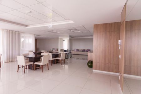 Apartamento para alugar com 70m², 2 quartos e 2 vagas Apartamento para alugar com 70m², 2 quartos e 2 vagasÁrea comum - Salão de festas