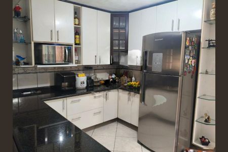Casa à venda com 5 quartos, 200m² em Cidade Dutra, São Paulo