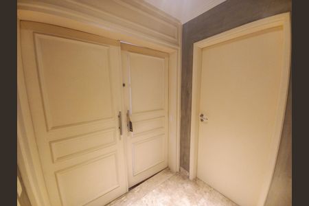 Apartamento à venda com 212m², 3 quartos e 2 vagasHall de entrada