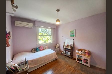 Apartamento à venda com 212m², 3 quartos e 2 vagasQuarto 2