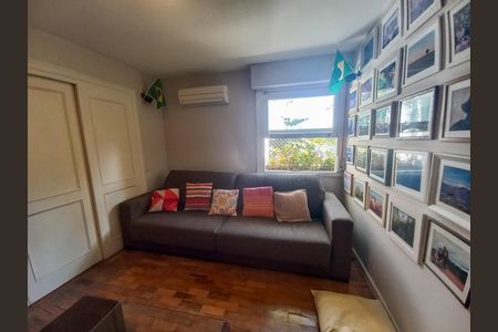 Apartamento à venda com 212m², 3 quartos e 2 vagasSala de TV