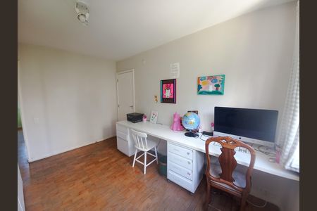 Apartamento à venda com 212m², 3 quartos e 2 vagasEscritório