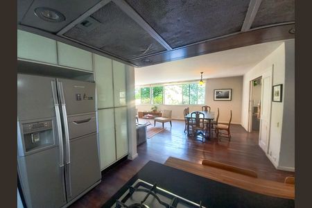 Apartamento à venda com 212m², 3 quartos e 2 vagasCozinha