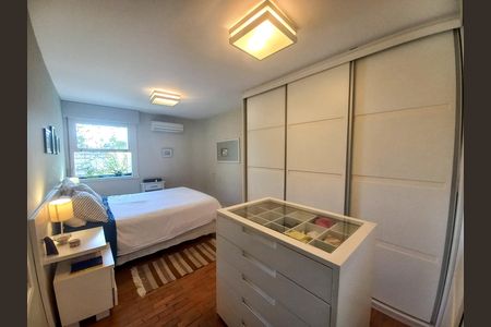 Apartamento à venda com 212m², 3 quartos e 2 vagasSuíte