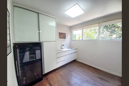 Apartamento à venda com 212m², 3 quartos e 2 vagasCozinha