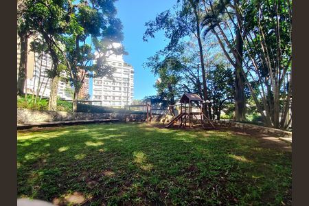 Apartamento à venda com 212m², 3 quartos e 2 vagasÁrea comum - Playground