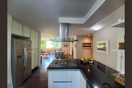 Apartamento à venda com 212m², 3 quartos e 2 vagasCozinha
